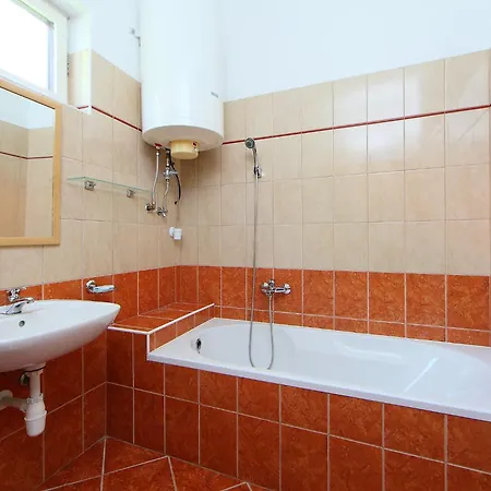 Pomme By Interhome Tatil Evi Balatonkeresztúr